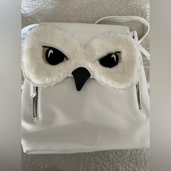 Harry Potter Hedwig Backpack - Picture 2 of 4